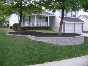 Brick Retaining Wall in Troy MI, Bloomfield MI, Birmingham MI, Beverly Hills MI, Rochester MI, Royal Oak MI, and other Oakland County Cities